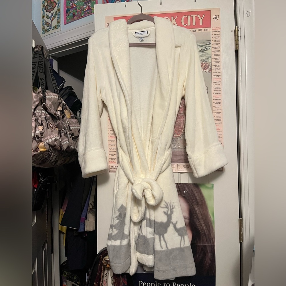 Charter Club White Robe w/Reindeer Pattern L